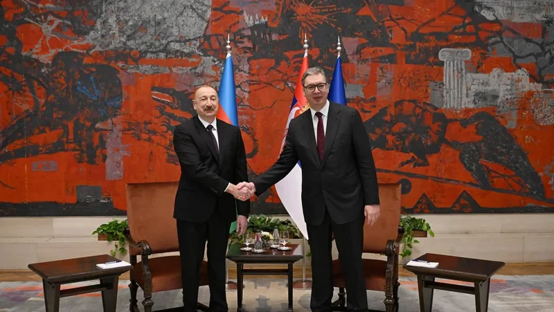 İlham Əliyevlə Aleksandar Vuçiç arasında telefon danışığı olub