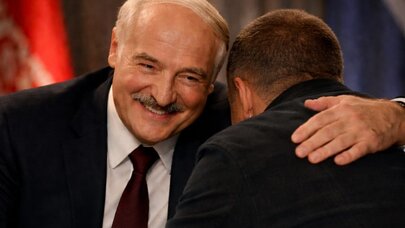 Onunla qardaş kimiyik, mənim üçün nüvə silahını da işə salar - Lukaşenkodan şok etiraf 