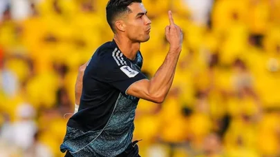 Ronaldonun 969-cu qolu - VİDEO