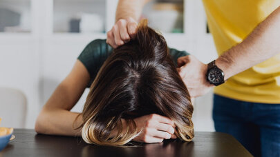 Şamaxıda ər arvadına illərlə işgəncə verdi: “Siqaretlə yandırdı, baltayla vurdu” - TƏFƏRRÜAT