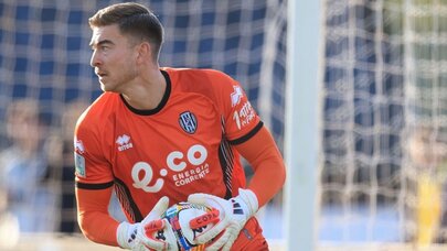 Əfsanənin oğlunun boynu sındı