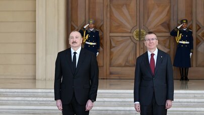 Latviya Prezidentinin rəsmi qarşılanma mərasimi oldu