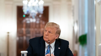 Tramp İran gəmisindəki “məxfi yük”dən danışdı: Çinlə bağlı sürpriz açıqlama