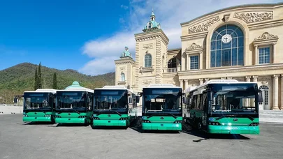 Azərbaycan Ukraynaya beş avtobus göndərdi - FOTO
