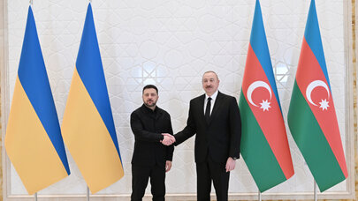 Zelenski: Rusiya razı olsa, danışıqları Azərbaycanda keçirə bilərik