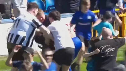 Dramatik matç: Azarkeşlərə görə çempionluqdan oldular - VİDEO