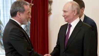 Əraqçi ilə Putinin saat yarımdan çox davam edən görüşü - Nələri müzakirə etdilər?