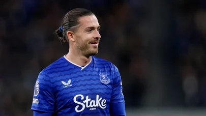 Ulduz futbolçu sərxoş vəziyyətdə görün harada tapıldı - FOTOLAR