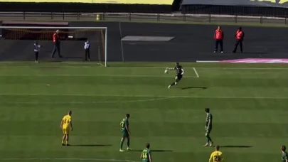 Qapıçı möhtəşəm qol vurdu, amma... - VİDEO