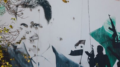 Əsəd rejimi ilə bağlı daha bir şok detal: Qırğın törədənlərə mükafat