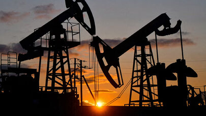 Tramp İranla bağlı qərar verdi, neft bahalaşdı