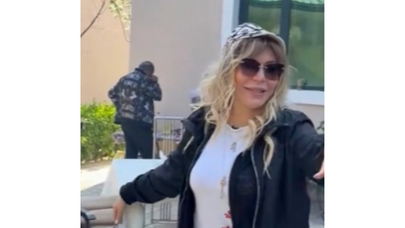 Xalq artisti rəqsi ilə diqqət çəkdi - VİDEO