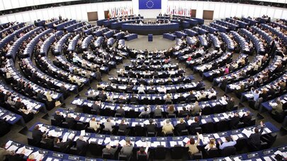 Lobbi maraqları və qərəz: Bakı korrupsiya bataqlığı olan AP ilə əlaqəni kəsdi