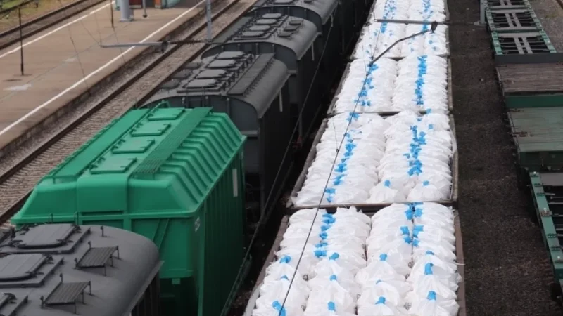 Azərbaycan ərazisindən Ermənistana 536 ton gübrə göndərildi - Yenilənib