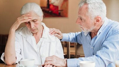 Şok: Demensiyalı yaşlıların əlində trilyonlar var - Sistem təhlükə siqnalı verdi