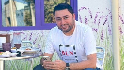 805 manat hesab gəldi, aktyor əsəbiləşdi - Foto
