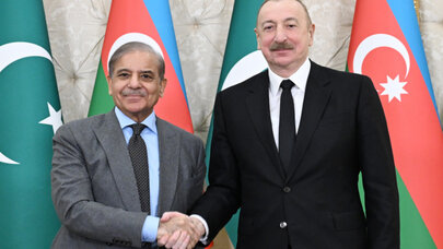 Prezident Şahbaz Şəriflə telefonla danışdı