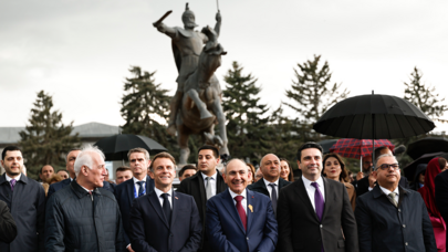 Makronun səfəri zamanı qalmaqal: Gümrüdə nə baş verib?