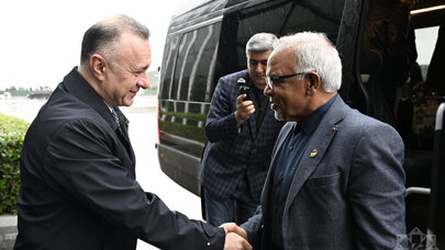 Mavriki Prezidenti Azərbaycana səfərə gəldi
