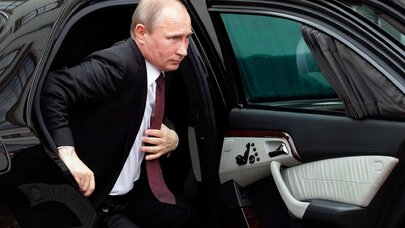 Putin Pekində görün hansı avtomobildən istifadə edir... - FOTO