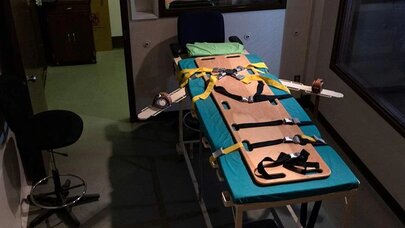 "Əzrayıl" məhkumun damarını tuta bilmədi, ölüm hökmü bir il təxirə salındı