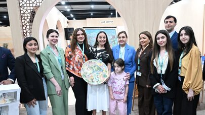 Prezidentin qızları "Urban Expo" sərgisində - FOTO