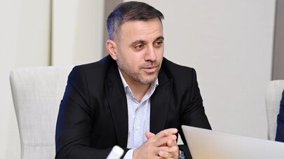 "Şamaxı" Ayxan Abbasovla vidalaşdı