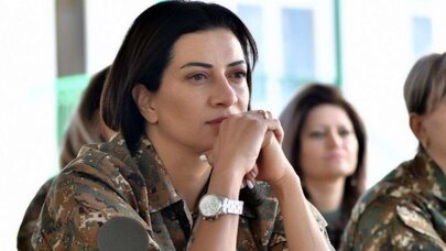 Anna bunkerdə oturub əsgərlərimizin dronla parçalanmasını izləyirdi - Erməni əsgər anası