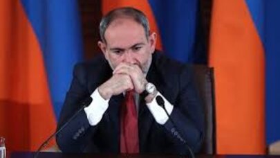 Rusiyadan Paşinyanla bağlı sərt açıqlamalar: “Ukrayna ssenarisi” ilə hədələndi
