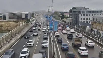 Bakıda 16 yolda tıxac yarandı - Siyahı