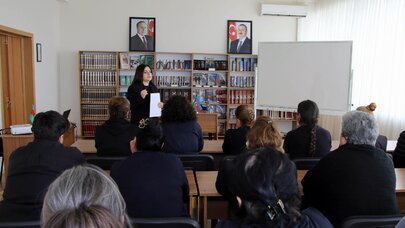 Cəza müddətinin sonuna az qalmış qadın məhkumlarla görüş olub