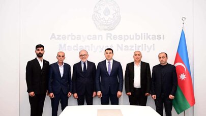 Mədəniyyət naziri Gəncə teatrının xilaskar əməkdaşları ilə görüşdü - FOTO