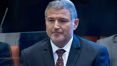 İsrailin kəşfiyyat rəhbəri gizlin şəkildə bu ölkəyə gedib: Fələstinlilərlə görüşüb