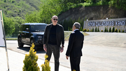 İlham Əliyev Şuşanın Böyük Qaladərəsi kəndində görülən işlərlə tanış oldu