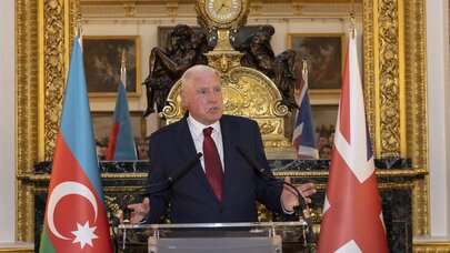 Britaniyalı nazir: "Azərbaycan vacib tərəfdaşdır"