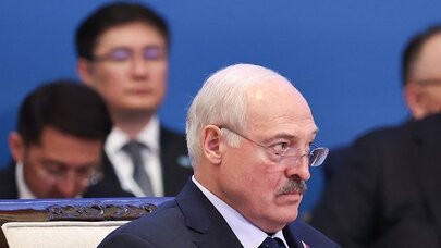 Podolyakdan Lukaşenkoya hədə: Təqaüdə çatmaq istəyirsə...