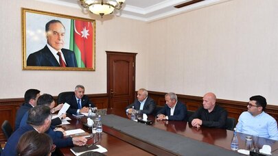Abşeronda kənd təsərrüfatı sahəsində fəaliyyət göstərən sahibkarlarla görüş keçirildi