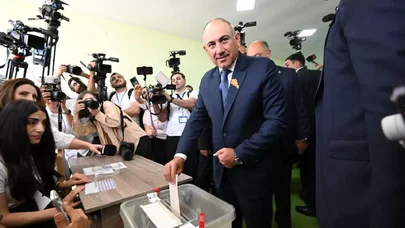 Paşinyan Annasız səs verdi - Video