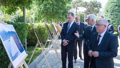 Yasamal parkında tarixi su təsərrüfatı obyektlərinə həsr olunan sərgi - Foto
