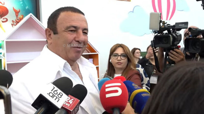 Çarukyan: "Xalq cana yığılıb!"