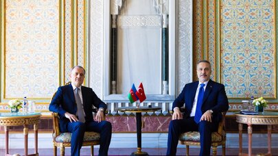 Ceyhun Bayramov Hakan Fidanla görüşdü