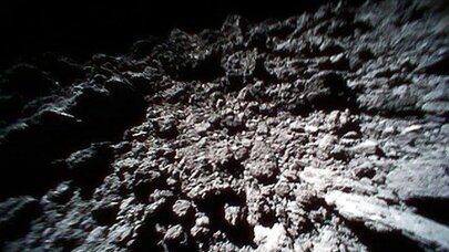 İki nəhəng asteroid Yerə yaxınlaşır - Təhlükə var?