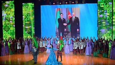Türkmənistanda Azərbaycan Mədəniyyəti Günlərinə möhtəşəm konsert ilə yekun vuruldu - Fotolar