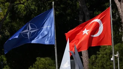 NATO Zirvəsi öncəsi Yunanıstandan "emblem oyunu" - FOTO