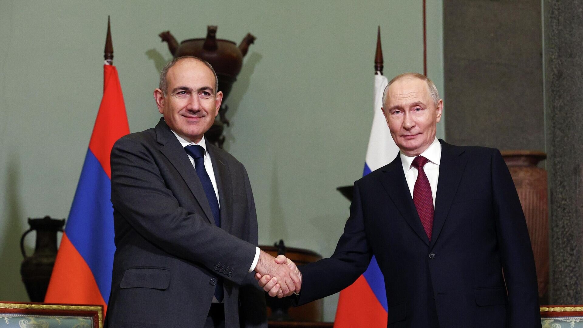 Putindən təbrik gözləyirəm -  Paşinyan 
