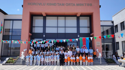 Otuz üç ildən sonra Horovluda “Son zəng” çalındı - FOTO