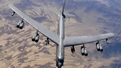 ABŞ-ın B-52 strateji bombardmançı təyyarəsi qəzaya uğradı