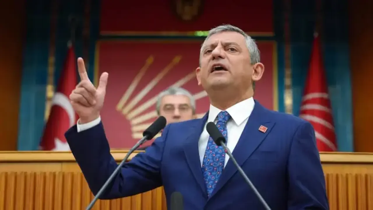 Yeni partiya hazırlığı gedir - Özgür Özəl