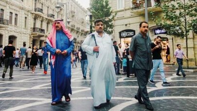 Bakıda sevgilisinin 108 min manatını oğurlayan ərəb həbs olundu