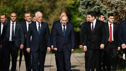 Ermənistanda prezident postu uğrunda mübarizə başladı: Kimlər iddialıdır?